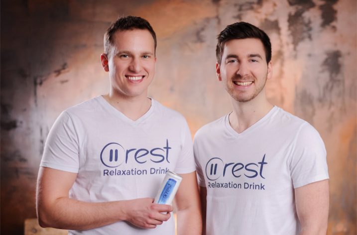 Interview: Wie zwei Gründer aus Berlin ihren eigenen Drink produziert haben