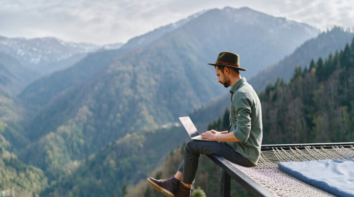 Die Zukunft des Arbeitens: Remote Work und Hybridmodelle