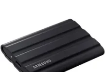 Samsung SSD T7 Shield 4TB: Robuste und schnelle externe Speicherlösung SSD T7 Shield 4TB, schwarz USB-C, externe Festplatte